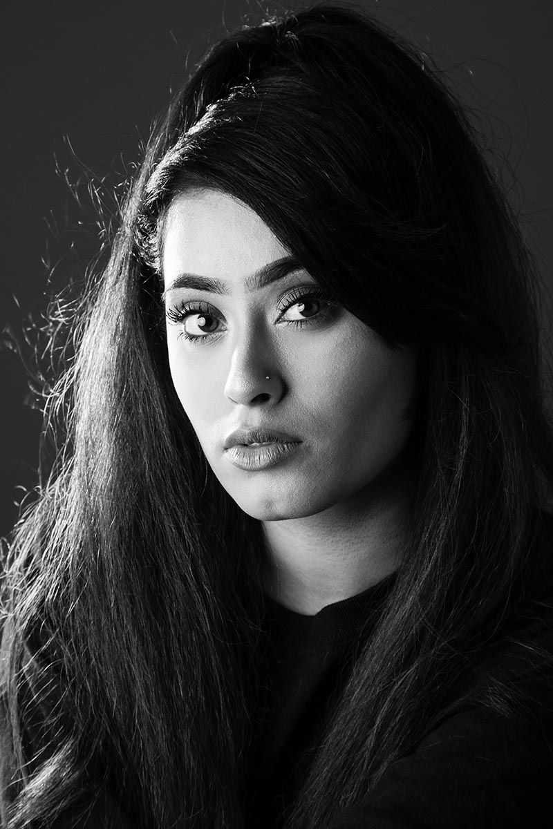 Headshot Beauty Glamour Female Singer Black and white close up | Michaela Howe Photography