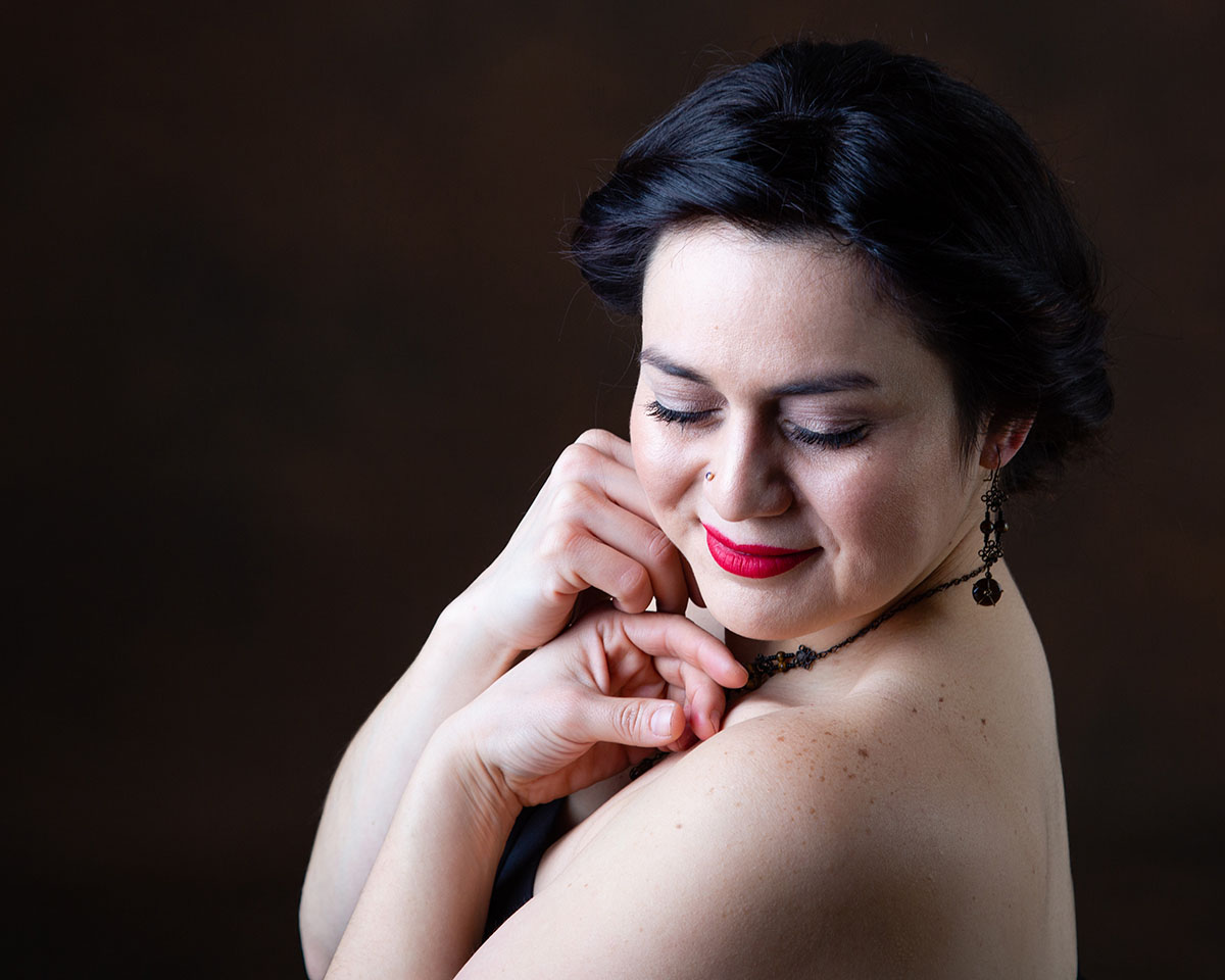 Headshot Beauty Glamour Female | Michaela Howe Photography